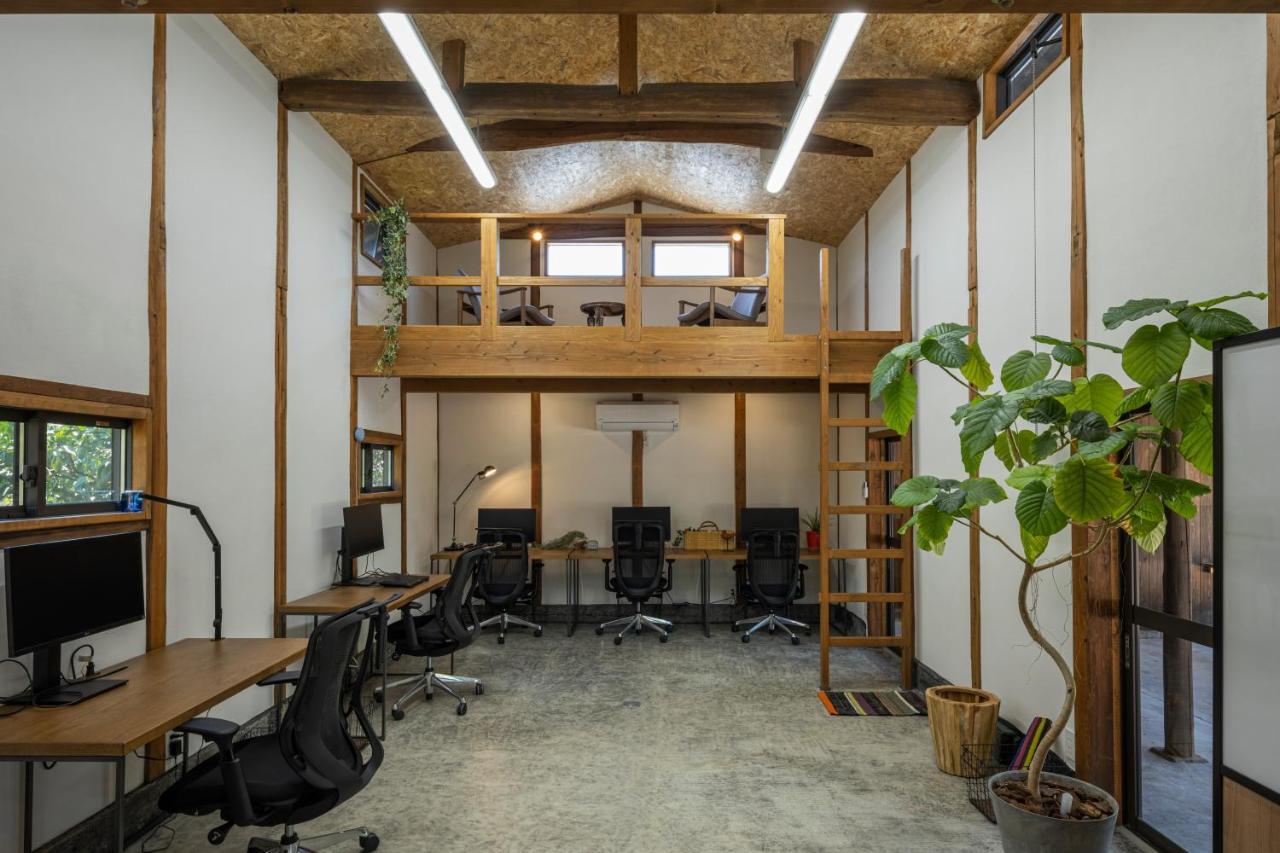 Omishima Space Omoya Imabari Railway Station 外观 照片